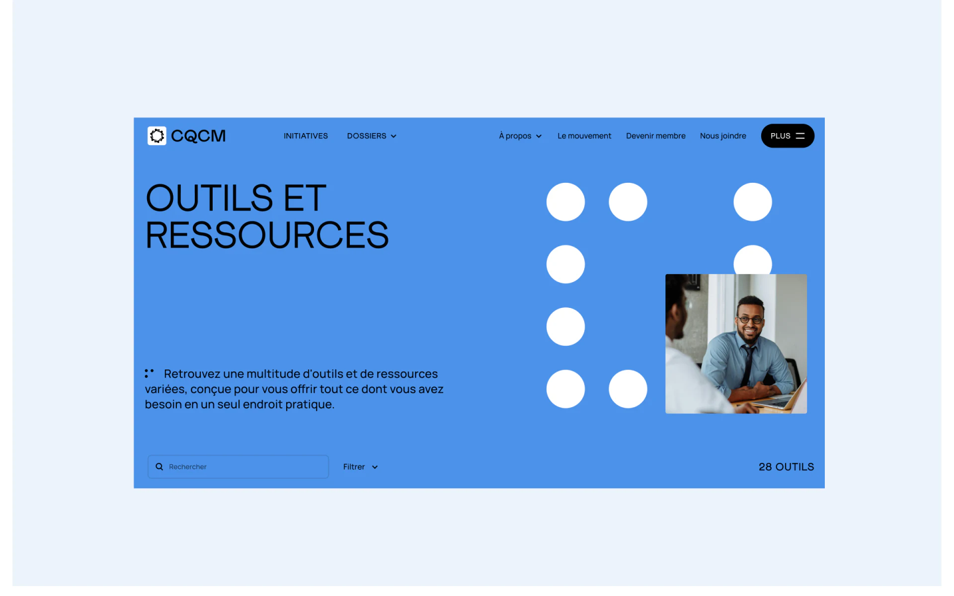 CQCM资源页蓝色Outils et Ressources标题、人物照片、底部Rechercher、Filtrer及28 OUTILS